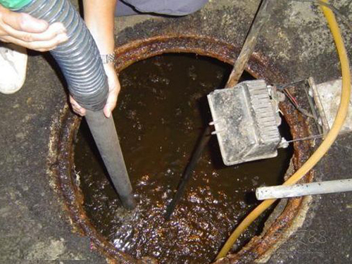 龙江镇隔油池清理